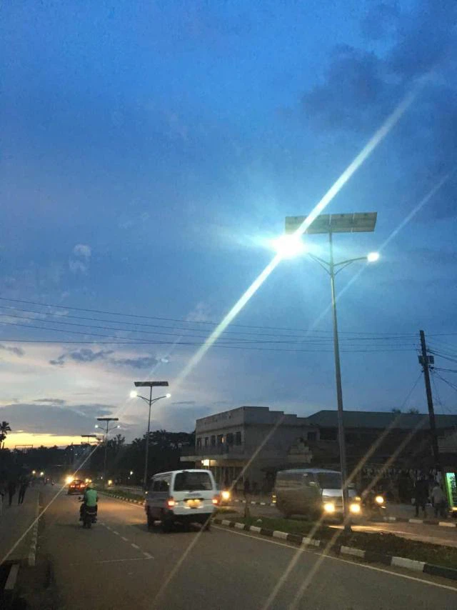 80W LED solar street light high power for highway lighting